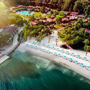 The Bay Club Hotel