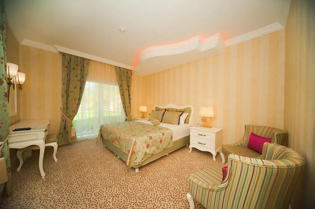 Grand Gocek Hotel